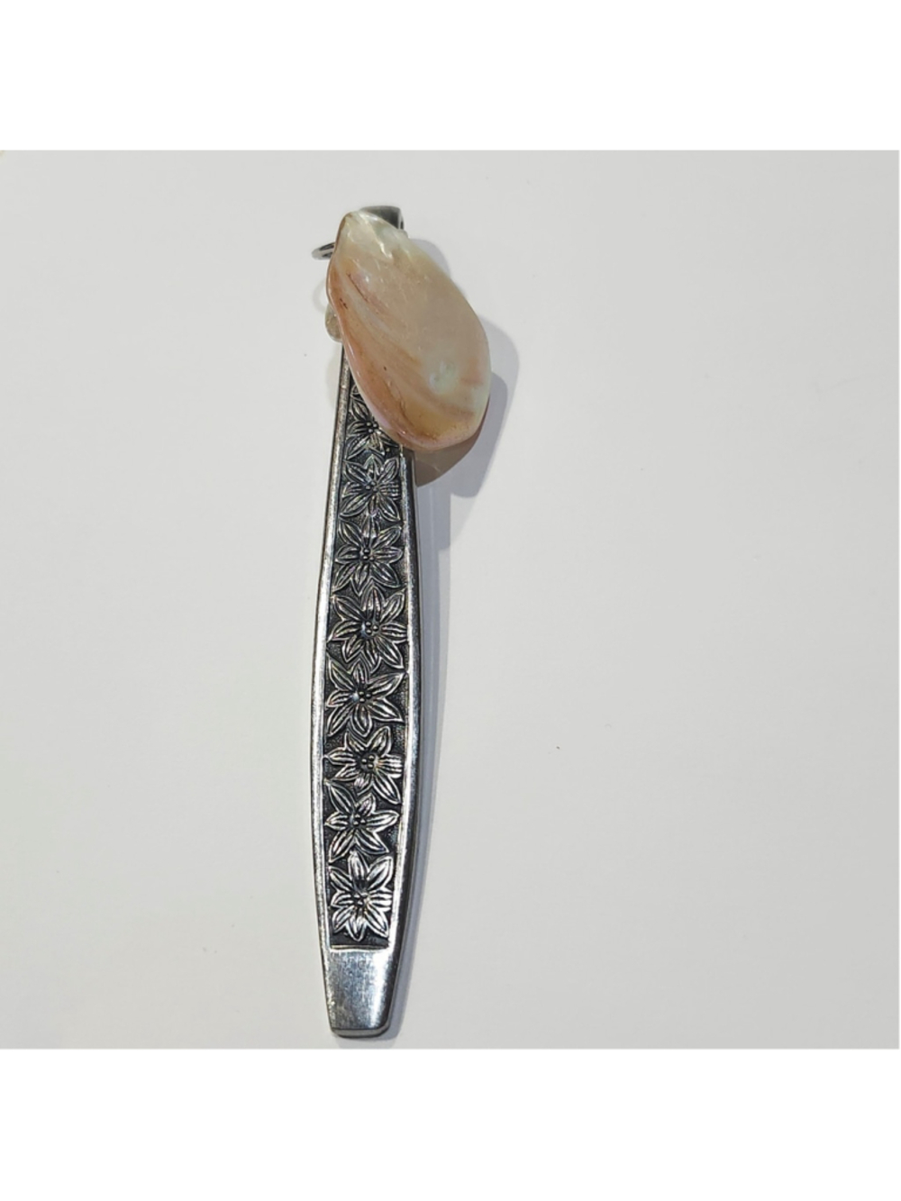 Mother of pearl Floral Engraved Pendant ( silverwear jewelry)